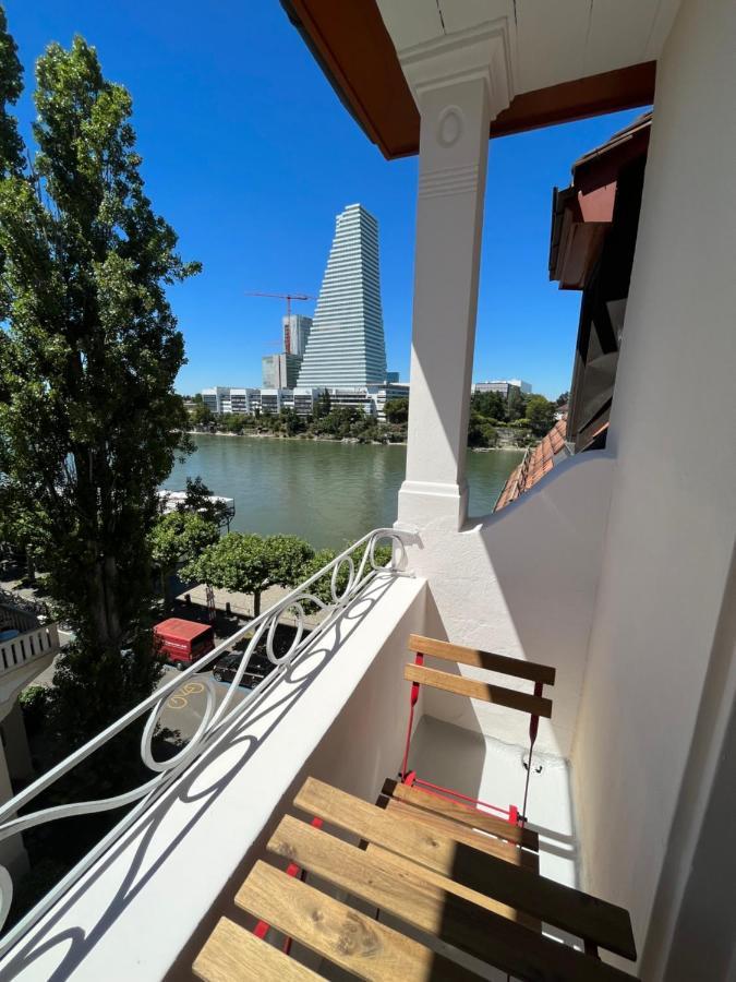 Charmante Altbauwohnung Am Rhein Basel Luaran gambar