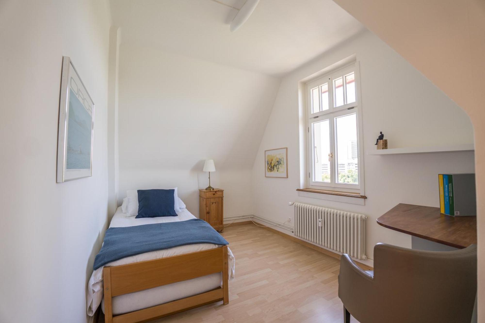 Charmante Altbauwohnung Am Rhein Basel Luaran gambar